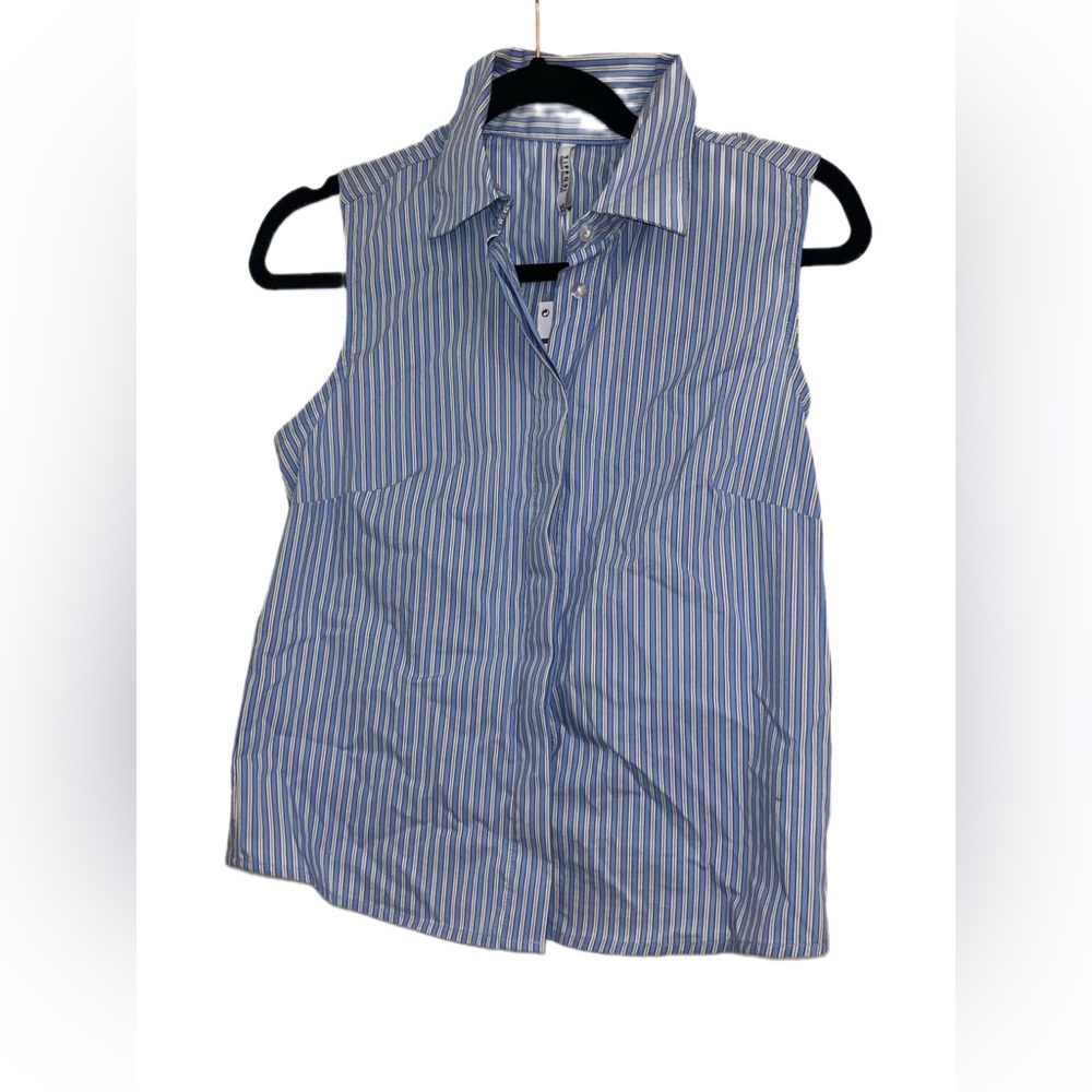 NWT Tiffosi Striped Sleeveless Light‎ Blue Button-Up Shirt XS